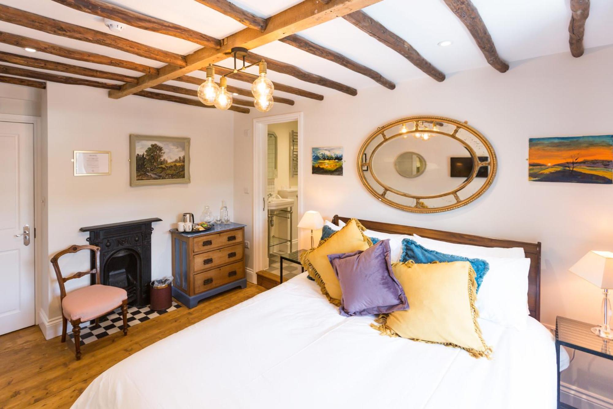 The Dog & Gun Inn Netheravon Pokoj fotografie