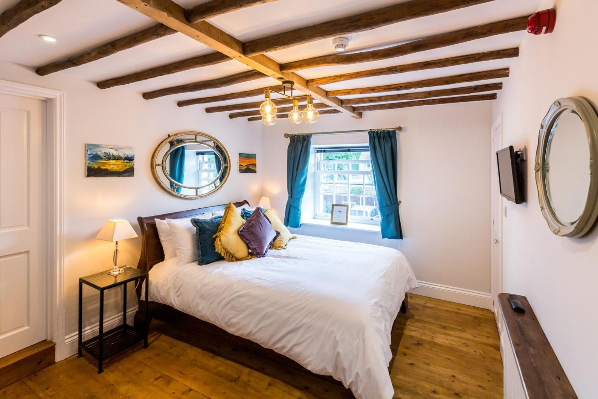 The Dog & Gun Inn Netheravon Pokoj fotografie